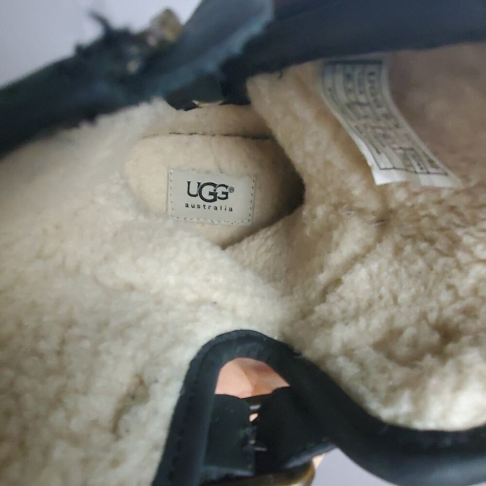 UGG MOTO BOOTS. SZ 5.5 Run Small So Like a 5. - Picture 6 of 7